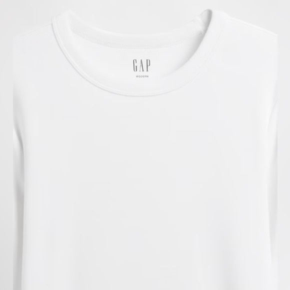 NWT Gap Modern Crewneck T-Shirt in Fresh White - Small - Picture 5 of 11